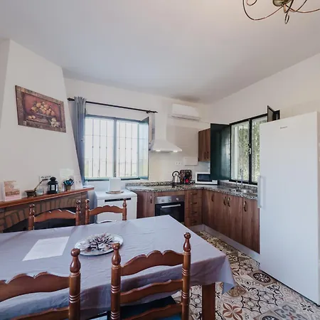 Cortijo Velez Feriehus *